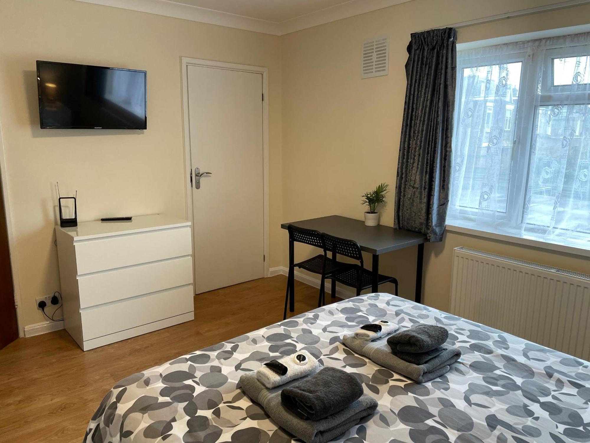 Kensal Lodge 2 Guest House ロンドン エクステリア 写真
