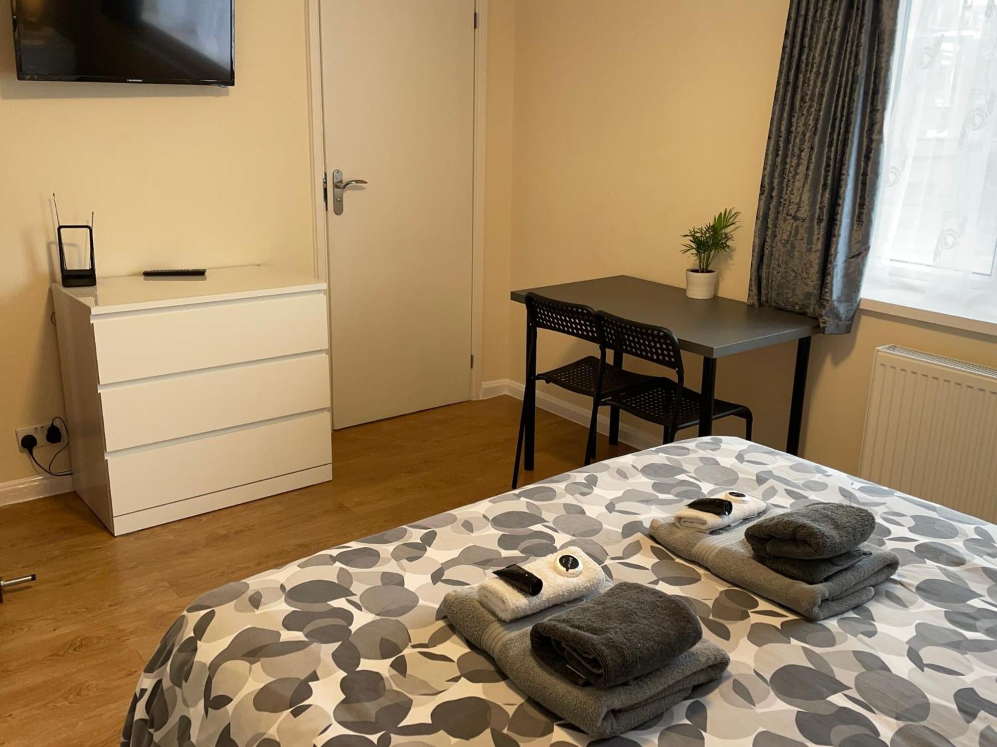 Kensal Lodge 2 Guest House ロンドン エクステリア 写真